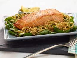 Whole Wheat Spaghetti With Lemon Basil And Salmon Delicious Recipes gambar png