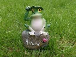 Resin Garden Frog Statue