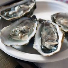 raw oysters are still alive