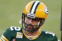 why-does-aaron-rodgers-wear-old-helmet