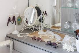 Grey Dressing Table With Accessories