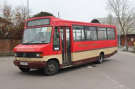 File:Former London & Country Mercedes Bus, M461 JPA (8589102641).jpg -  Wikimedia Commons