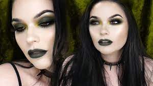 dark green goth grunge makeup