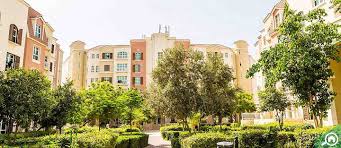 living in discovery gardens dubai