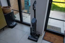 ezviz rh1 review simple vacuuming and