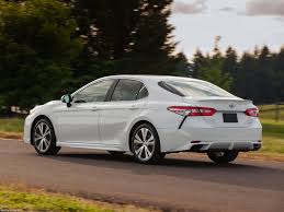 toyota camry 2018 pictures