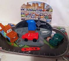 Disney Cars 2 Play Doh Mold N Go Speedway W Francesco Mater Lightning Mcqueen 411491086