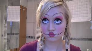 halloween look creepy doll makeup