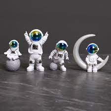 Mini astronaut