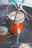 Will hot water crack a mason jar?