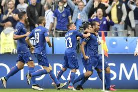 L'italie s'est qualifiée pour la finale de l'euro 2021 mardi soir en battant l'espagne lors de la séance et alors que les espagnols étaient revenus au score à 10 minute de la fin du temps réglementaire et. Resultat Italie Espagne L Italie Passe En Quart Le Score Et Le Resume Du Match