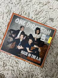 ℗ 2015 simco limited under exclusive licence to sony music entertainment uk limited. Original One Direction Made In The A M Deluxe Edition Music Media Cd S Dvd S Other Media On Carousell