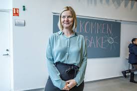 Since october 2013 she has been the city commissioner for public transport and environmental affairs in oslo. Nei Guri Melby Skroter Ikke Historie Vg