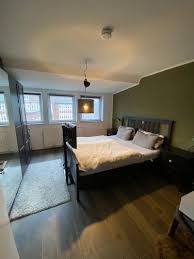 Der aktuelle durchschnittliche quadratmeterpreis für eine wohnung in neuss liegt bei 9,60 €/m². 3 Zimmer Dachgeschosswohnung Zur Miete In Neuss