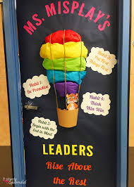 unique teacher appreciation door ideas