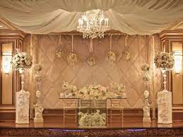 luxurious bride and groom table setup