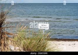Nudisten hi-res stock photography and images - Alamy