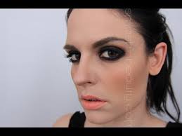 cara delevingne makeup tutorial smokey