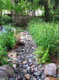 31 Diy Dry Riverbed Landscaping Ideas