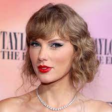 this is the exact eyeliner taylor swift