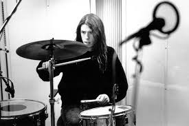 Dave grohl yeah, long straight hair | foo fighters dave. Dave Grohl Our 30 Favourite Photos Nme