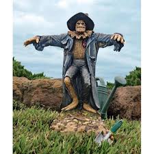 Evil Garden Scarecrow Statue Db383088