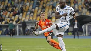 Romelu lukaku (inter milan) right footed shot from the right side of the box to the centre of the goal. Shakhtar Donetsk 0 0 Inter Milan Wasteful Inter Held By Ukrainian Side In Champions League Bbc Sport