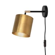 svep wall lamp black raw brass