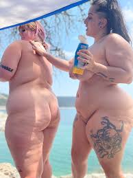 Just a couple of BBWs at the nude beach :)