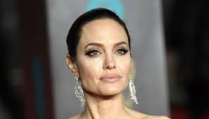 Fan page about the amazing angelina jolie. Angelina Jolie Life After Brad Pitt I Want To Reconcile The Family World Today News