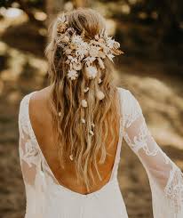 Use these professionally inspired crops as the best inspiration for your upcoming makeover. 12 New Ways To Wear Your Hair Down For The Wedding Dazzling Natural Hairstyles For The Modern Bride Praise Wedding