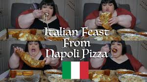 italian feast from napoli pizza mukbang