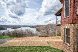 Referred to as the crown jewel of dale hollow, enjoy your own beach on tennessee's most beautiful lake and. Dale Hollow Lake Homes For Sale Nashville Lakefront Real Estate