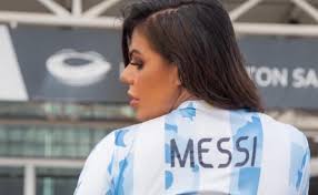 Suzy cortez is a fitness model, social media celebrity and sports tv host hailing from campinas, brazil. Suzy Cortez Appeared At The Hotel Of The Argentine National Team Waiting For Lionel Messi In Few Clothes Explica Co