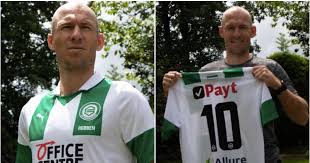 Arjen robben is natuurlijk de opvallendste naam in de basis van fc groningen. Arjen Robben Has Officially Signed With Fc Groningen For The 2020 21 Season Givemesport