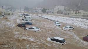 عاجل : صدور التقرير الاول عن المنخفض الجوي المرتقب في سلطنة عمان : أمطار  غزيرة متوقعة على هذه المحافظات بدءاً من يوم غد : وتستمر حتى هذا التاريخ