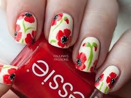 beautiful poppy nails that will amaze