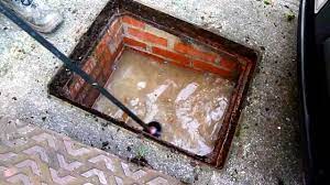 how to clear a blocked pan or drain
