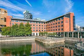 hotels to royal albert dock liverpool