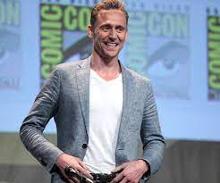 Hiddleston's sister sarah is a successful journalist. Tom Hiddleston Biography Facts Childhood Family Life Achievements Of English Actor