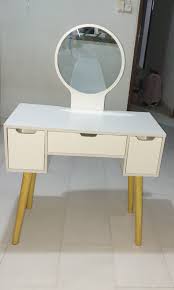used dressing table with mirror and