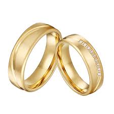 Our platinum wedding rings for her convey a sense of understated glamour, whilst our traditional ladies' wedding bands in yellow or white gold demonstrate a classic. Handmade Love Alliances Promise Wedding Band Engagement Rings For Couples Men And Women Gold Color 2020 Latest Design Rings For Women Couple Ringsring For Aliexpress