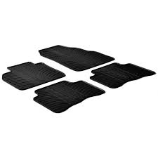 rubber car mats set suitable for