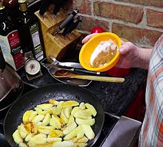 What are directions for reheating? Cracker Barrel Copycat Fried Apples