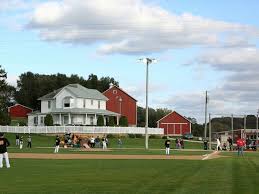 The mlb stars won't be playing on the same diamond that was created for the kevin costner movie. Yankees White Sox To Play Game At Field Of Dreams In Iowa Abc News