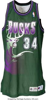 Rock your colors and support your favorite nba squad with official milwaukee bucks jerseys and gear from nike.com. 1995 96 Terry Cummings Game Worn Milwaukee Bucks Alternate Lot 81715 Heritage Auctions
