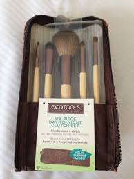 giveaway ecotools makeup brushes