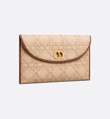 30 montaigne avenue pouch with flap