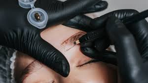 permanent makeup artist