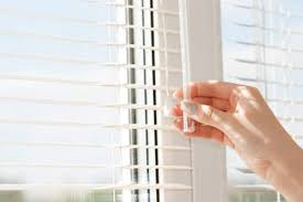 how to clean venetian blinds